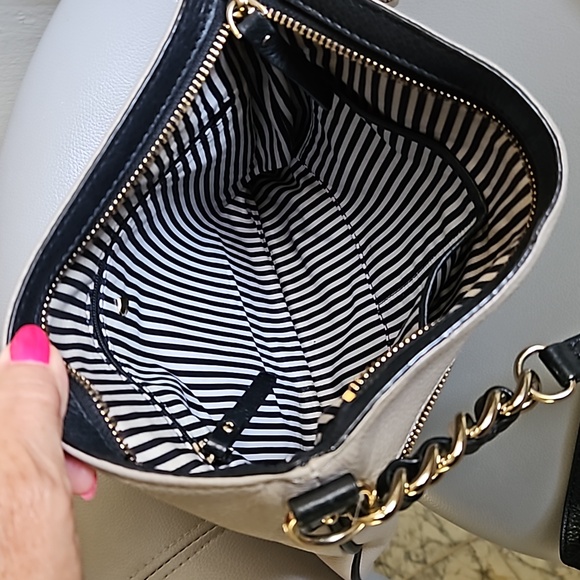 Kate Spade ♠️ - Picture 4 of 8